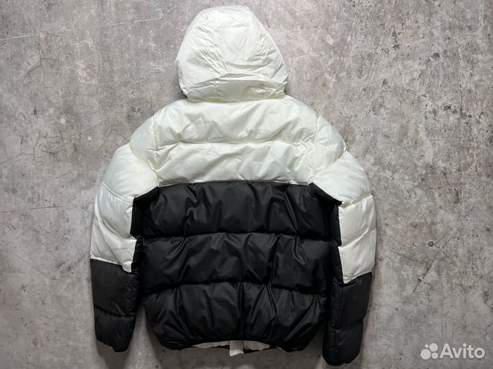 Пуховик Nike windrunner