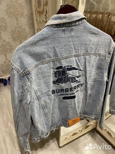 Джинсовая куртка