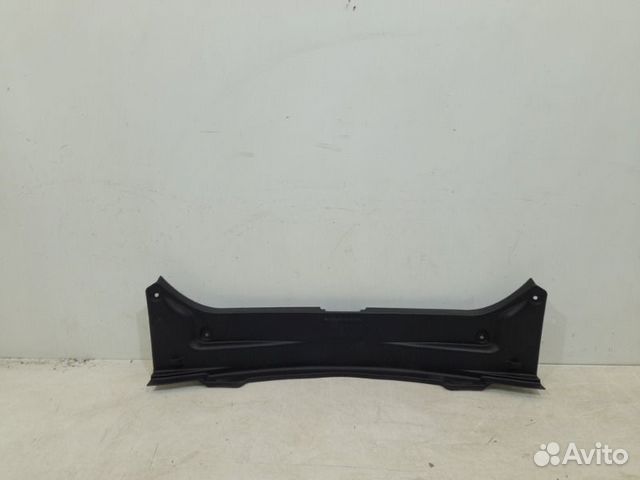 Накладка замка багажника Toyota Camry V70 2018