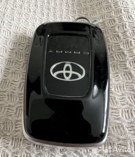 Чип ключ toyota camry оригинал
