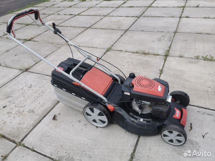 Газонокосилка бензиновая 