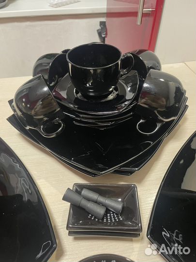 Черный сервиз