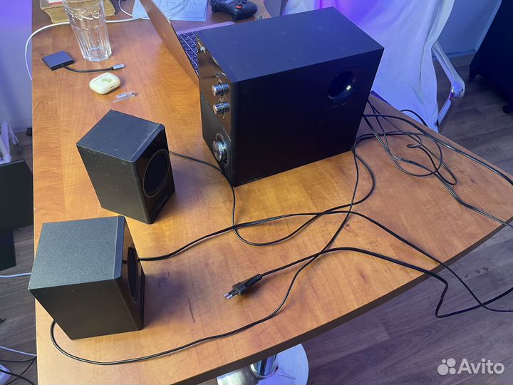 Колонки с сабвуфером 2.1. Microlab M223