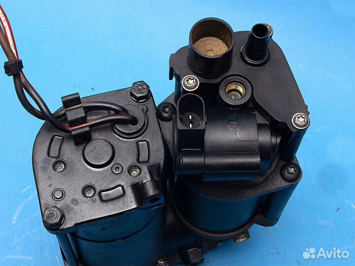 Компрессор пневмоподвески BMW X6 F16/F86