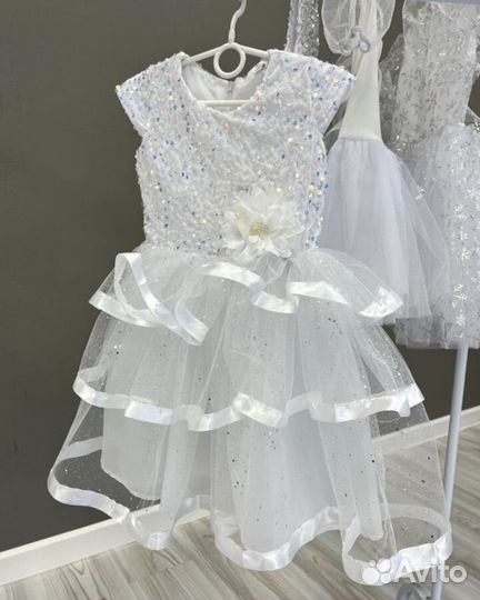 Детское нарядное платье 104 110