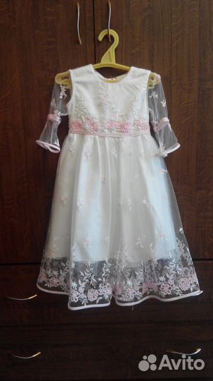 Продам Красивое платье