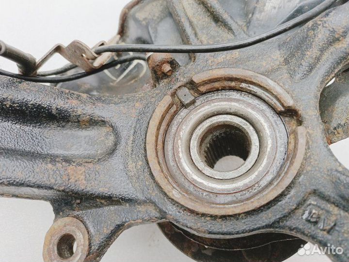 Кулак поворотный передний правый Mazda 6 GH LF17