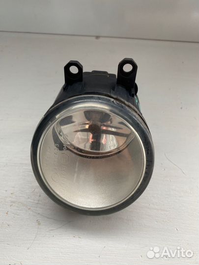 Фара противотуманная левая Toyota Prius ZVW30