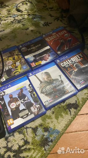 Игровая приставка ps4