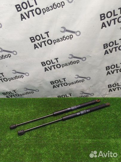 Амортизаторы пятой двери Kia Sorento XM D4HB