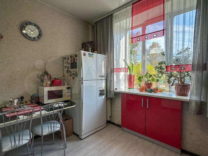 3-к. квартира, 74,4 м², 2/4 эт.