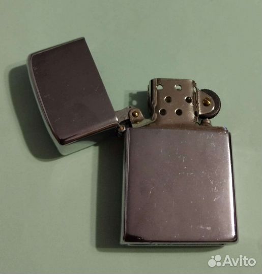 Зажигалка бензиновая