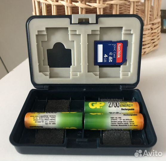 Кейс бокс контейнер для батареек аккумуляторов