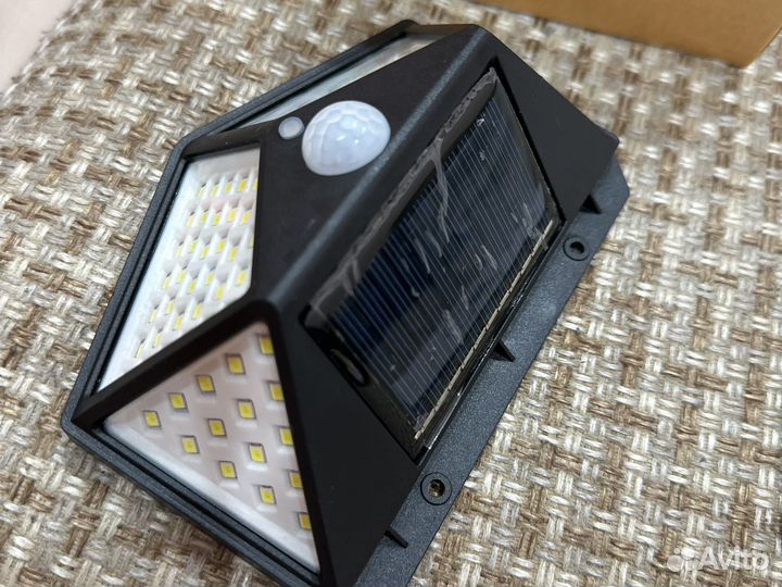 Светодиодный уличный фонарь с датчиком движения