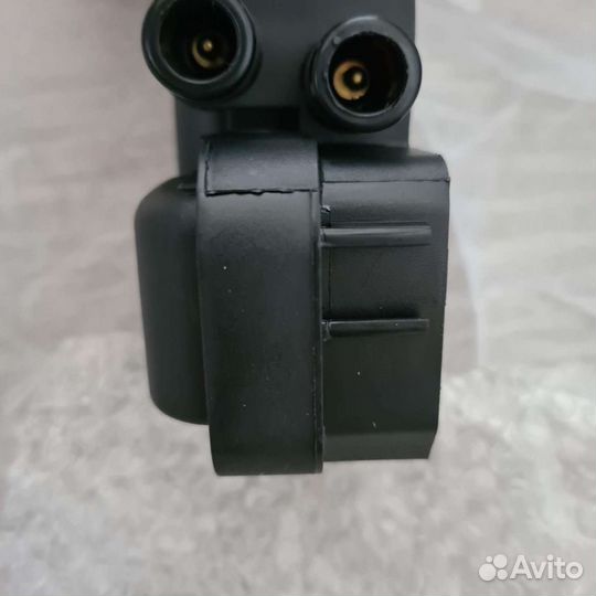 Катушка зажигания Мерседес 112 мотор