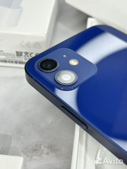 iPhone 12, 64 ГБ
