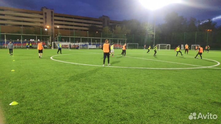 Тренировки по футболу, набор в футбольную команду