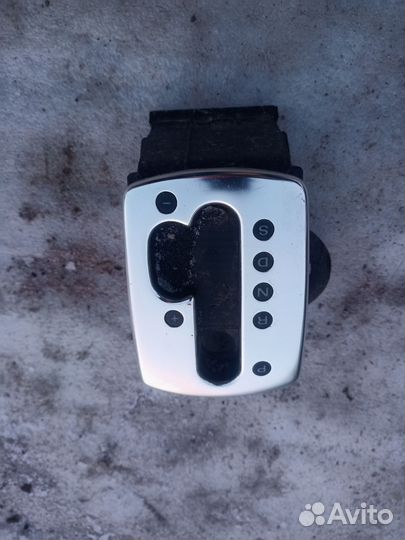 Накладка на кулису Audi A8 D3 4E1713111B