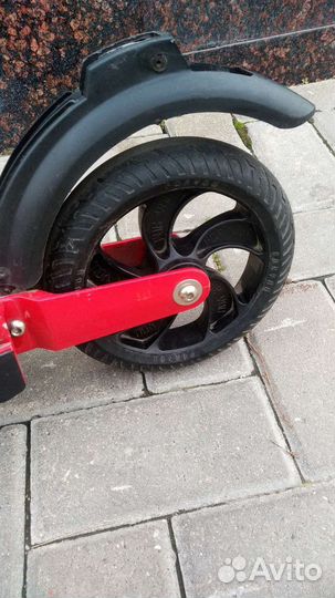 Самокат взрослый электрический отличного состояния