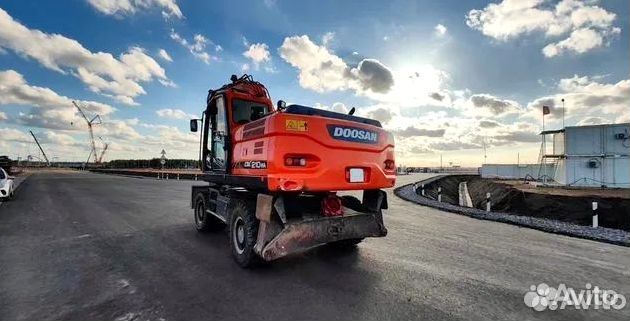 Колёсный экскаватор DOOSAN DX210WA, 2018