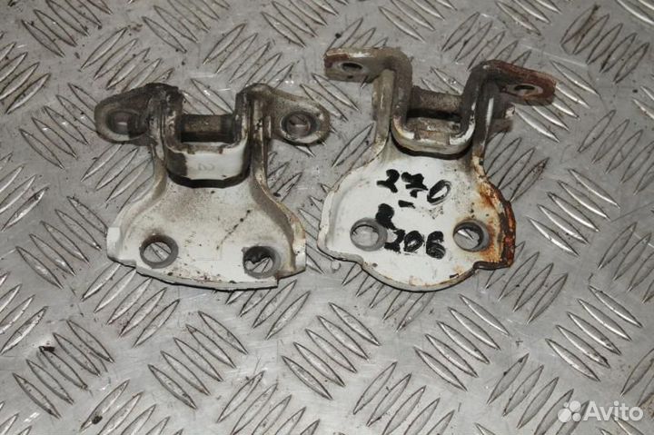 Петля двери Honda Civic