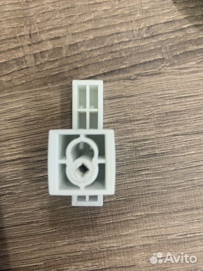 Крючок мебельный