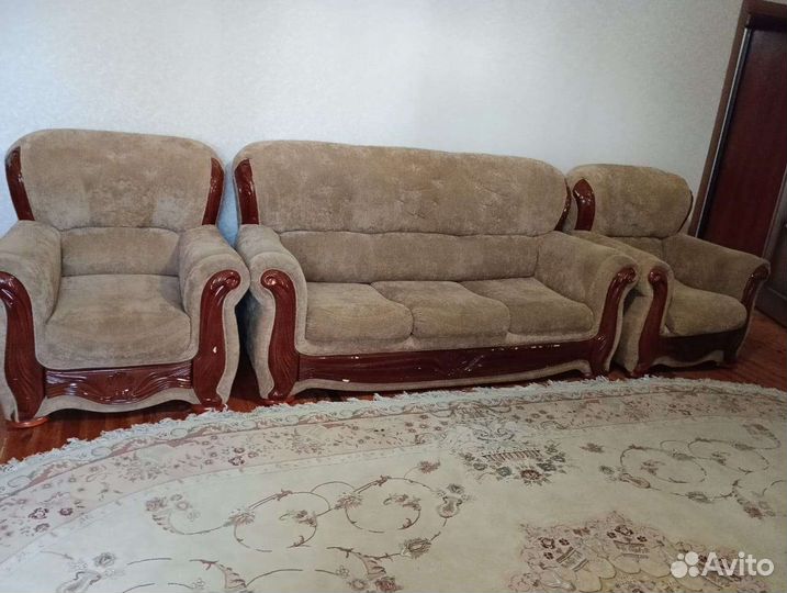 Диван в отличнои состоянии