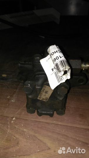 Насос гура Ниссан Атлас (двиг FD42)