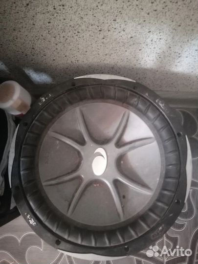Продам сабвуфер 12