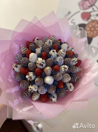 Клубника в шоколаде, сладкие букеты