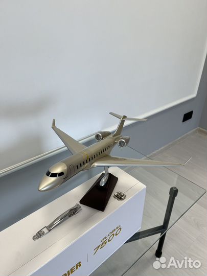 Модель самолета Bombardier Global 7500