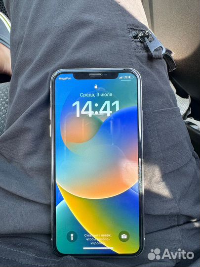 iPhone X, 64 ГБ