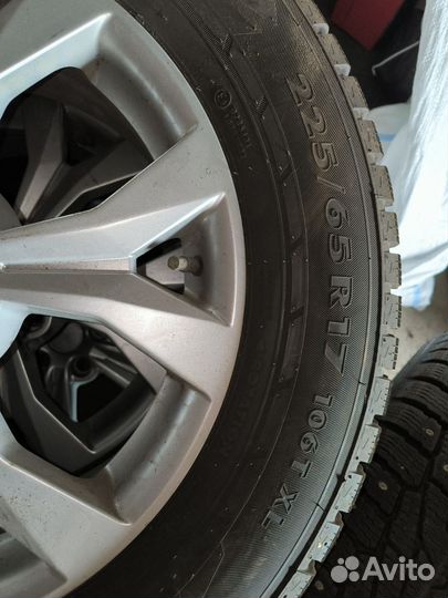 Диски r17 5x114.3 С шинами Nokian