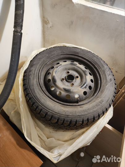 Колеса в сборе r15 зимние на Hyundai Solaris