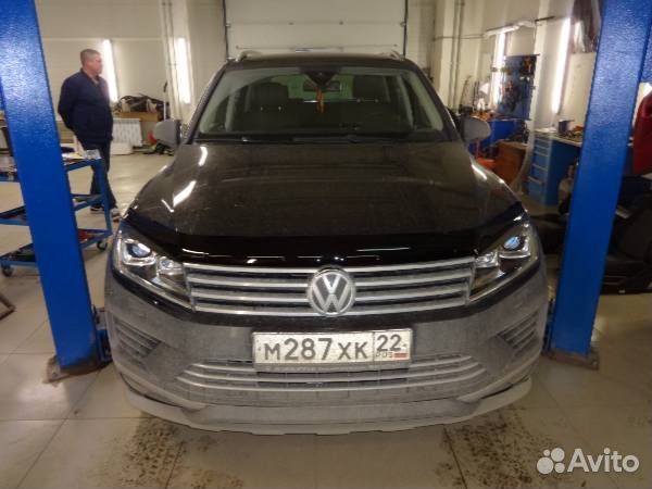 Дефлектор капота Volkswagen Touareg (2010-2018)