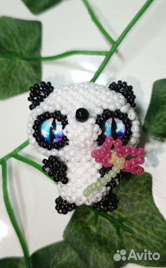 Игрушки из бисера панда