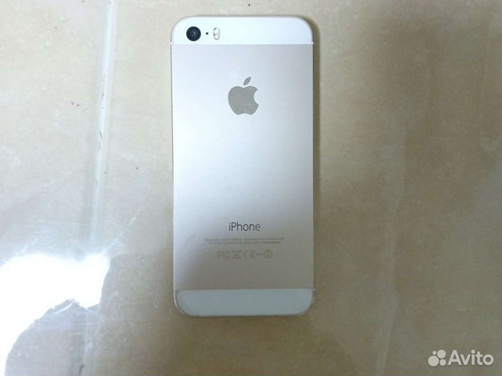 Продам iPhone 5s 32 gb состояние отличное