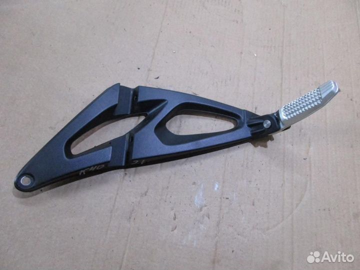 Подножка М K1300S BMW K40