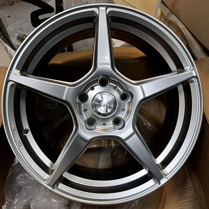 Литые диски Race Ready CSSD2807 7.5×R17 5×114.3