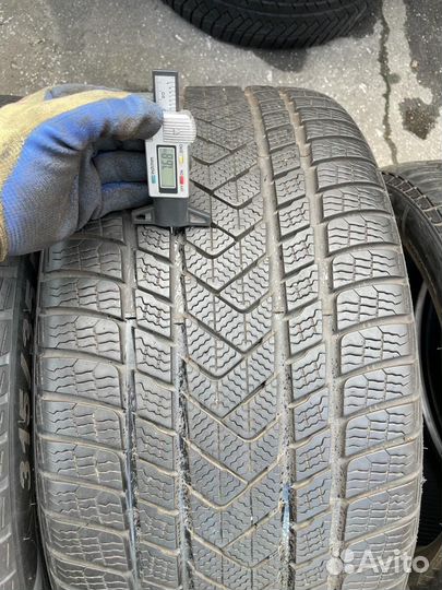 Pirelli Scorpion Winter RFT 315/35 R21 111V