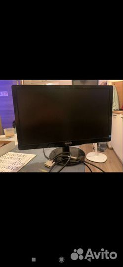 Монитор Philips