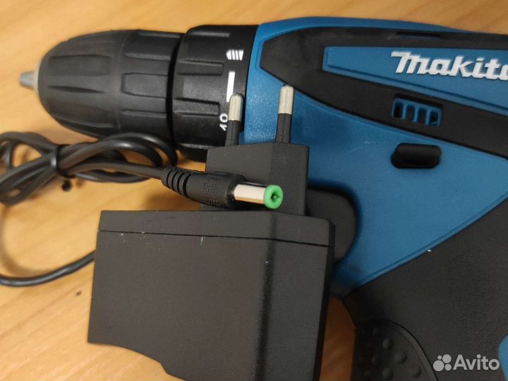 Шуруповерт makita