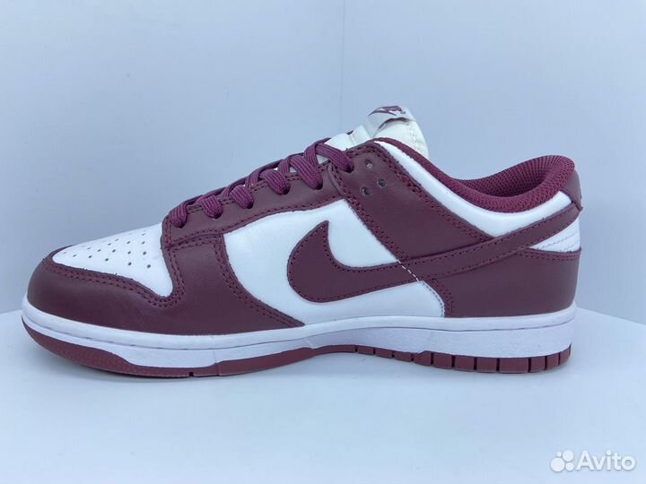 Nike Dunk Low Bordeaux