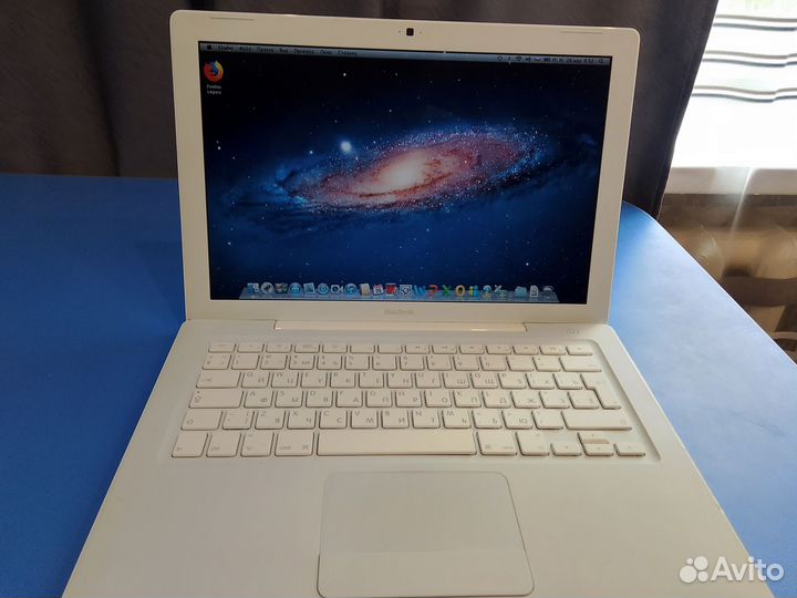 Apple MacBook А1181 (2008)