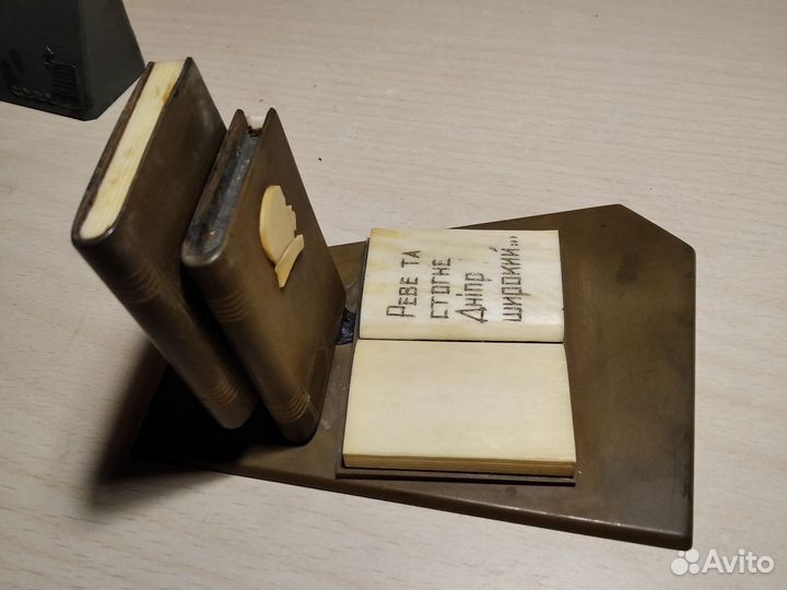 Резьба по кости