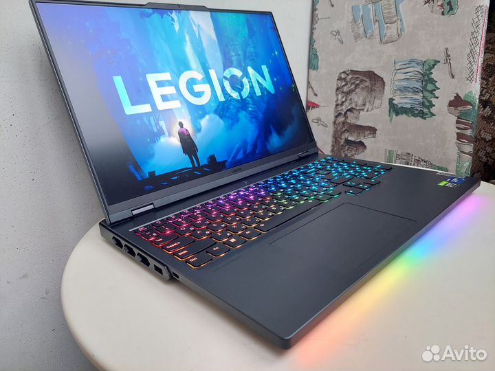 Lenovo legion 7 pro /RTX 4070/i9-13900HX/1 tb/16