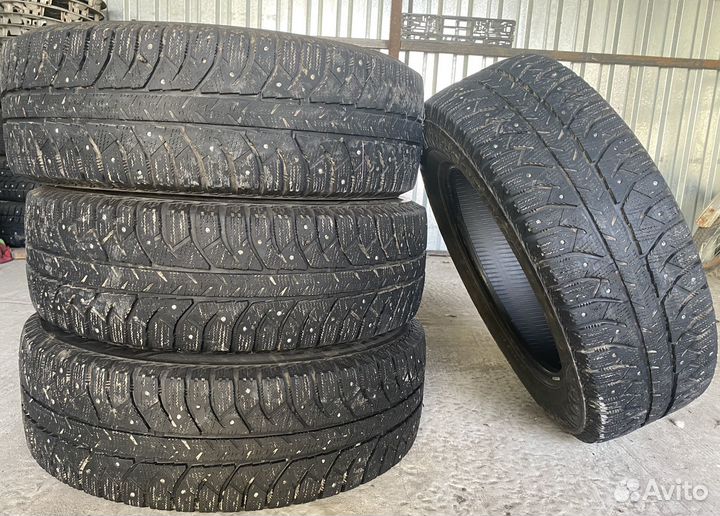 Bridgestone Ice Cruiser 7000 195/65 R15