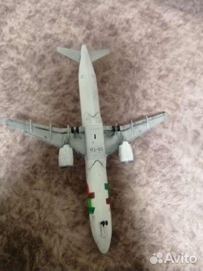 Сборная модель самолета 1/144 ту-204 и другие