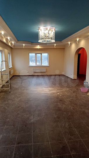 Дом 250 м² на участке 15 сот.