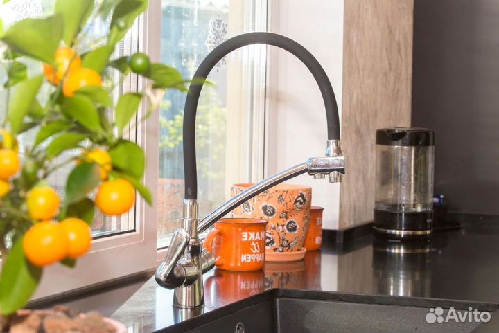 Кухня в потолок на заказ